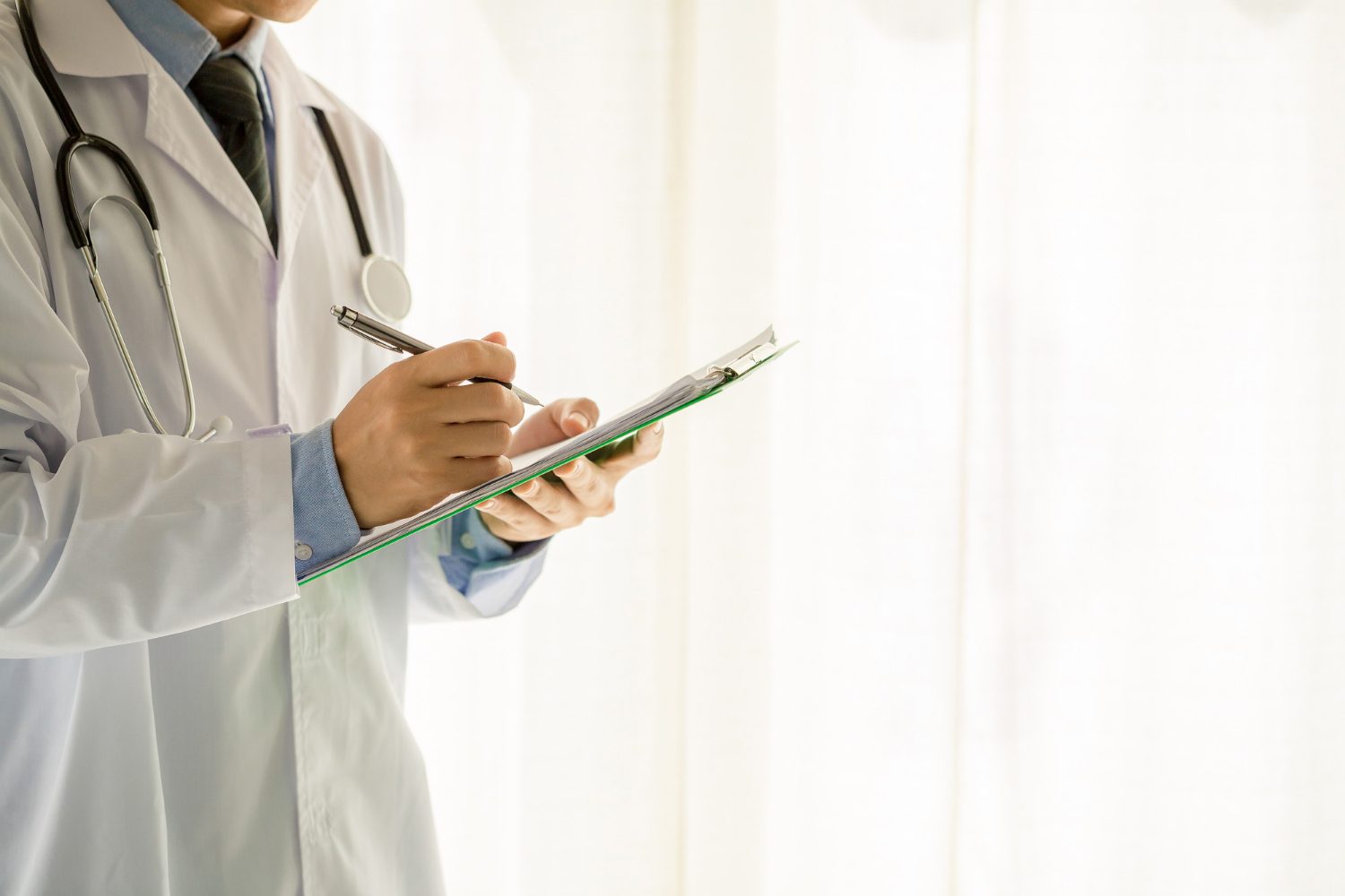 Receita Saúde: recibo médico digital passa a ser obrigatório em 2025