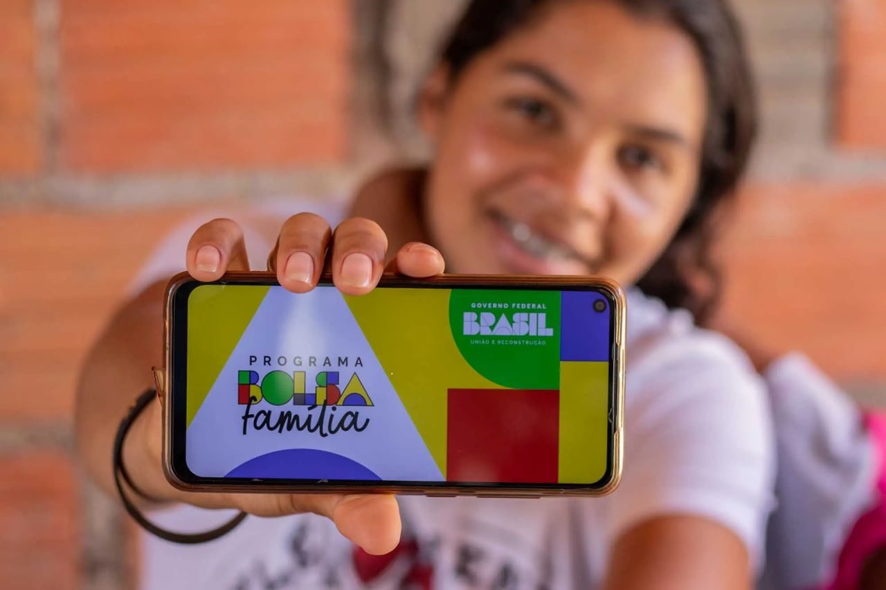 Com feriados em abril, data do Bolsa Família exige muita atenção