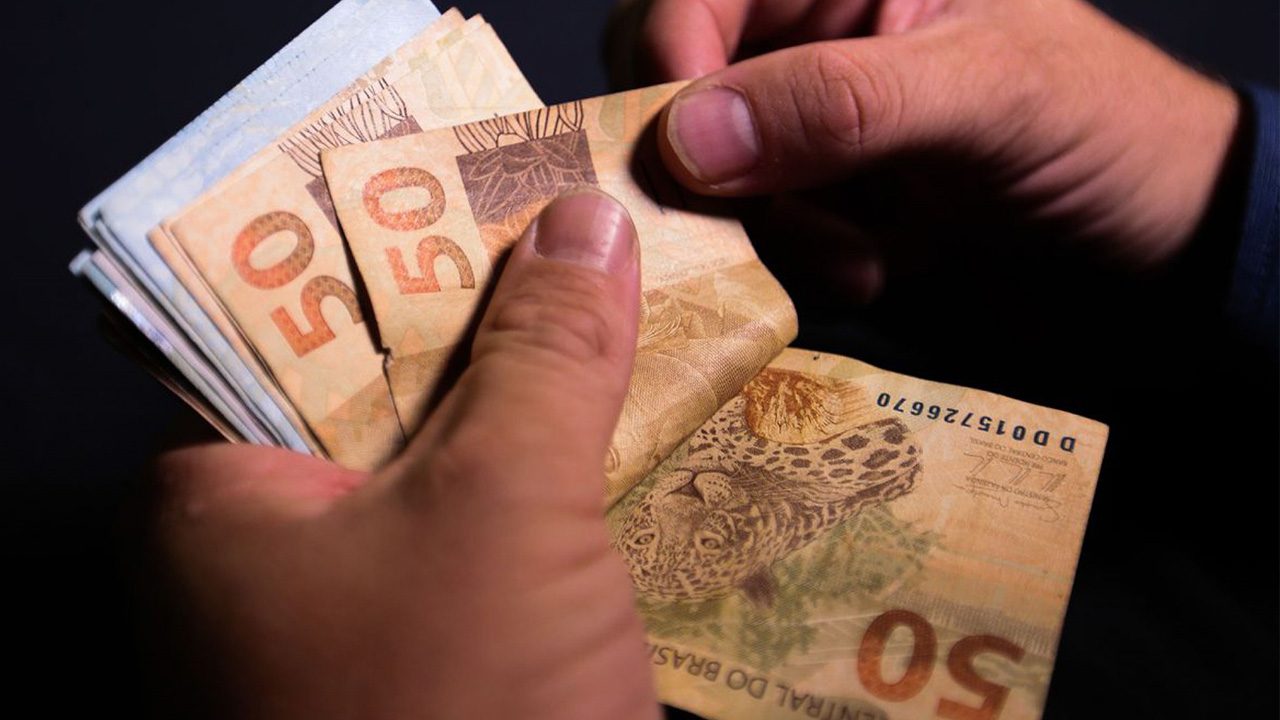 Salário mínimo: Conheça mais sobre a implantação