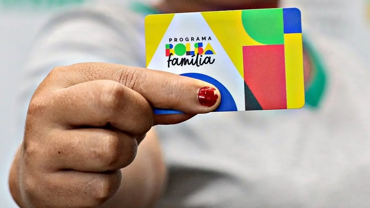 Bolsa Família de fevereiro antecipada! Confira todas as datas!