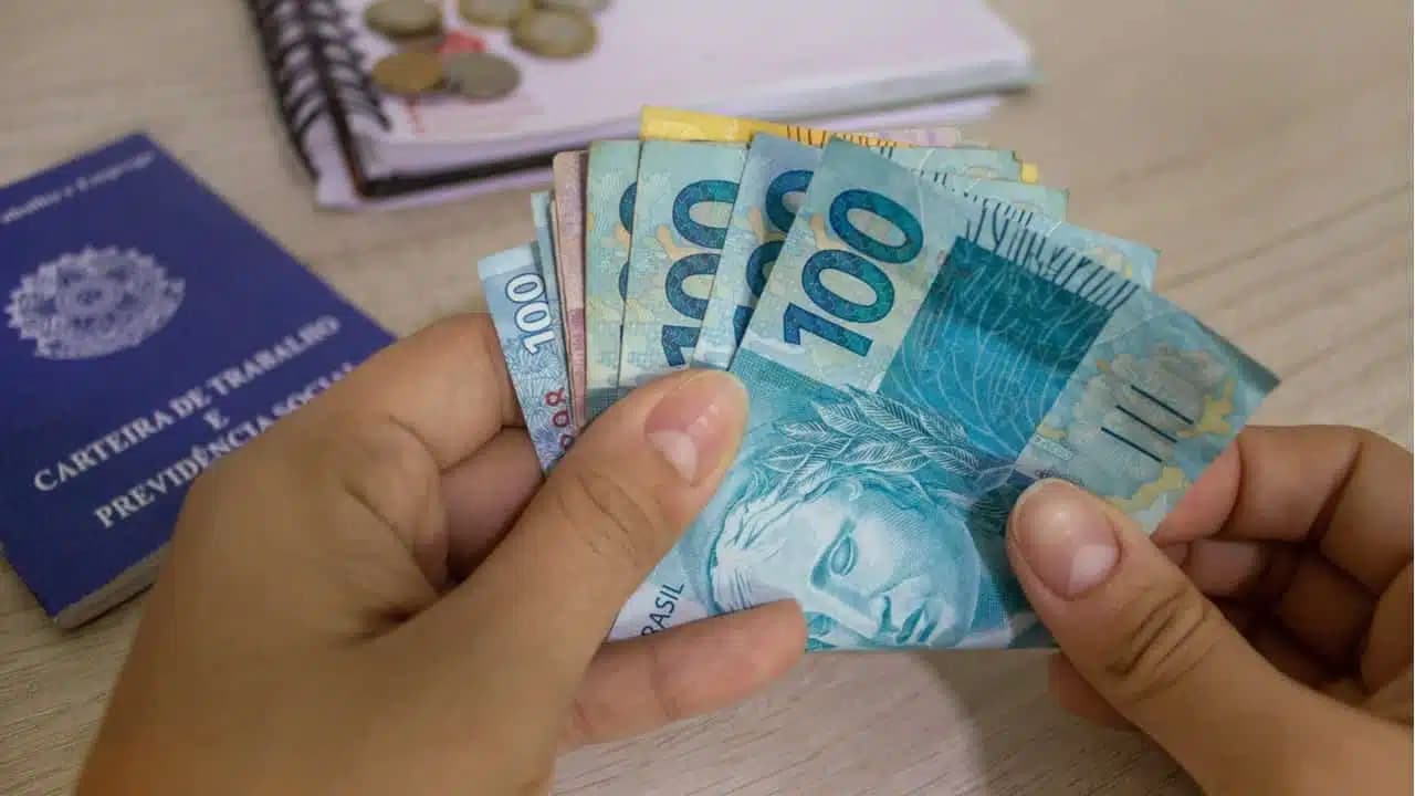 13º salário: saiba quem recebe esse benefício