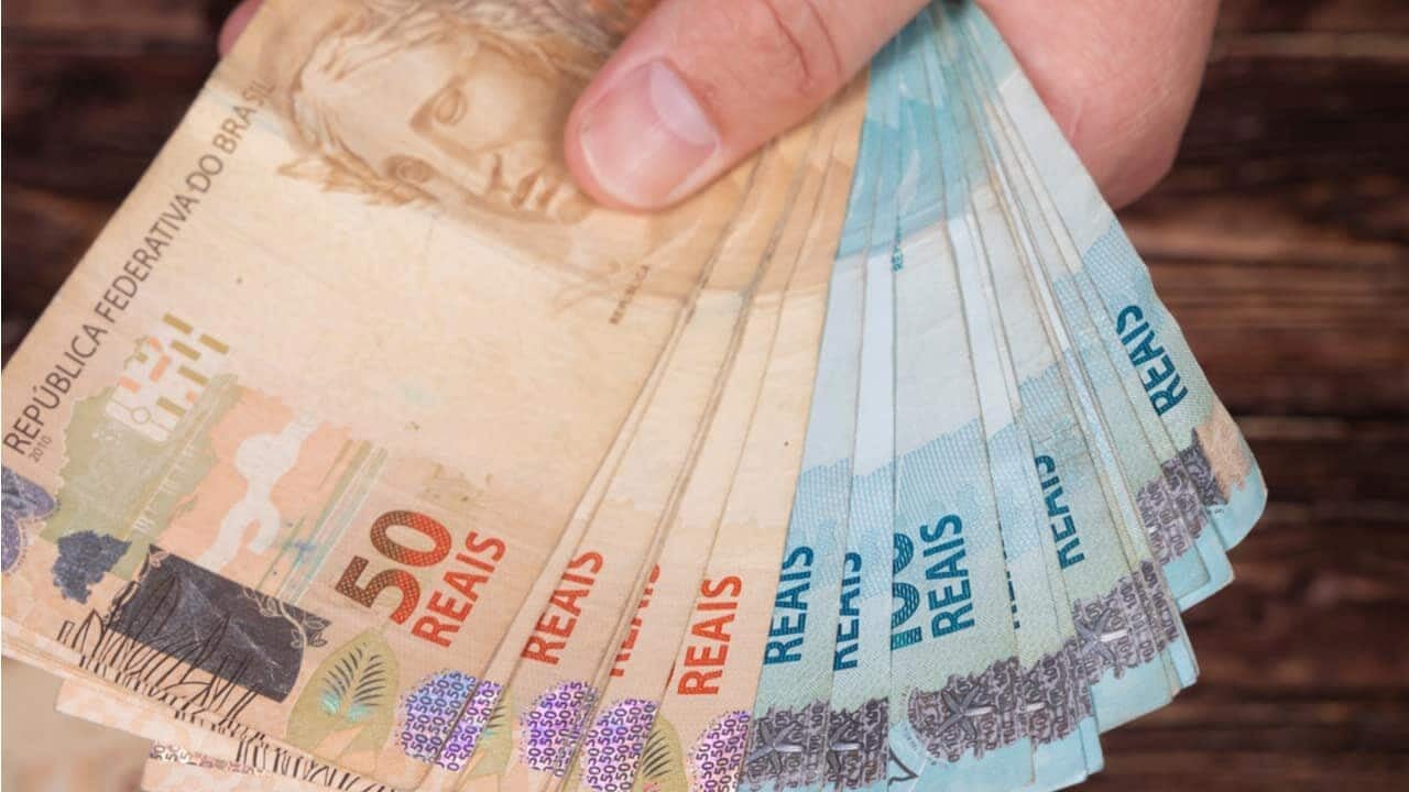 Entenda como o aumento do salário afeta seus benefícios em 2026