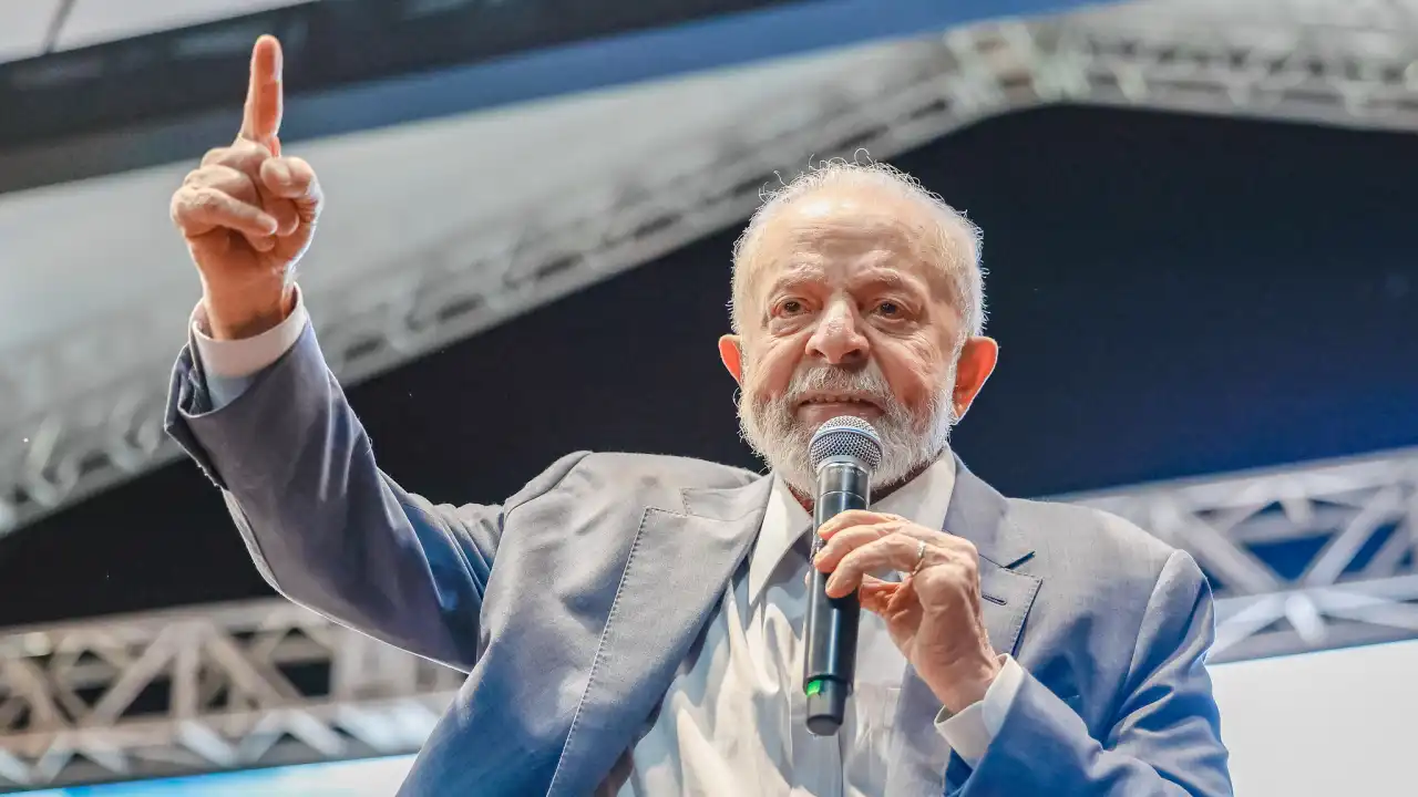 Lei sancionada por Lula proíbe desconto em benefício do INSS