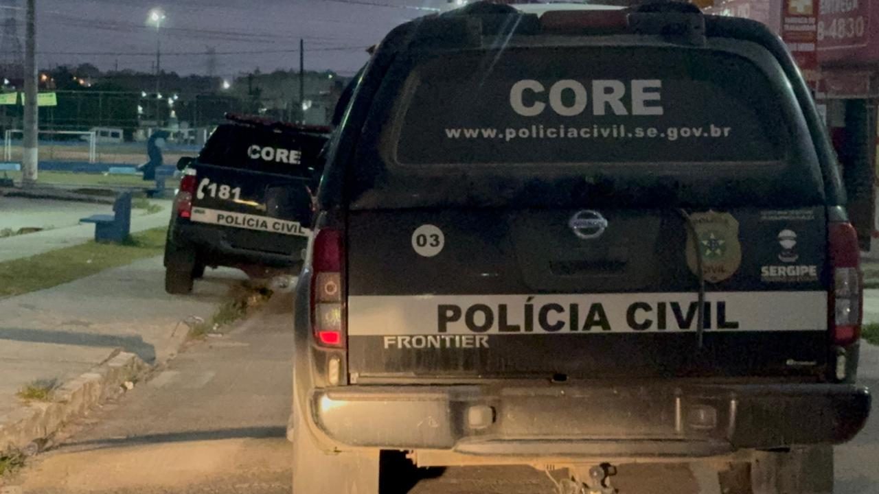 Polícia prende homem com 53 cartões do Bolsa Família; entenda