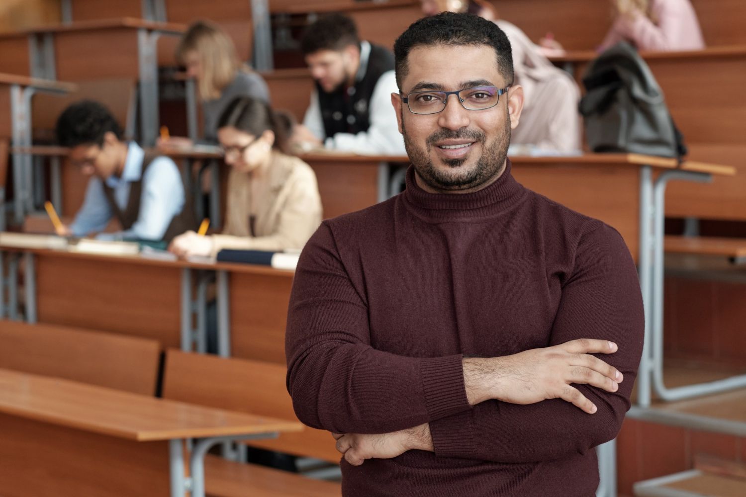 Concurso UFRPE 2026 abre inscrições para professores com salário de R$ 13,2 mil