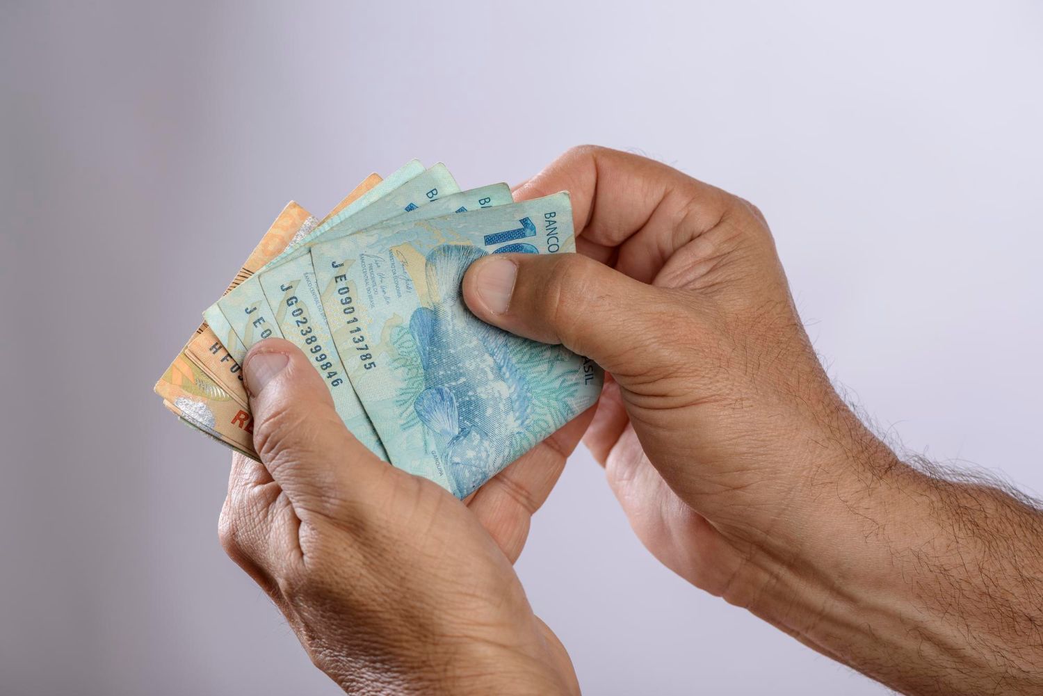 PIS/Pasep 2026: pagamento complementar de R$ 804 milhões começou nesta quinta